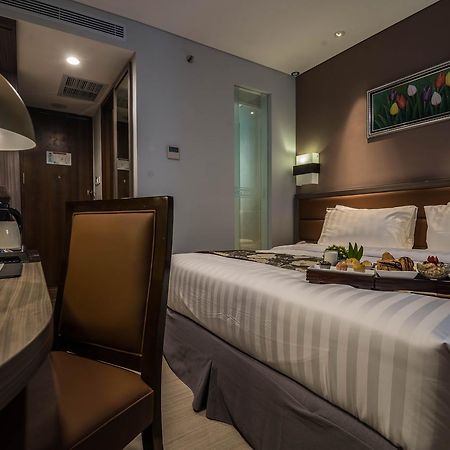 Arthama Hotels Макасар Экстерьер фото
